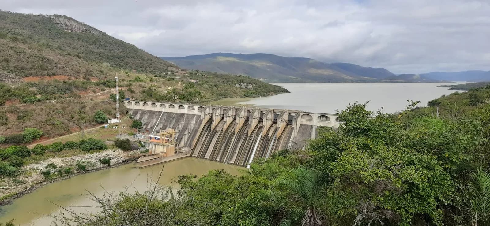 Vista panorâmica da Barragem da Pedra